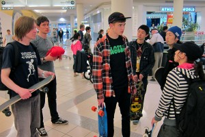 Vancouver mall skaters may-2012